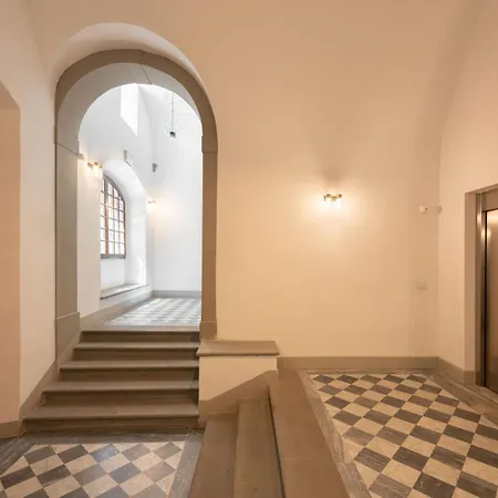 - Grant Palagio 1 Bedroom In Duomo Daire *